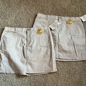 Lot of 2 woman’s Skorts